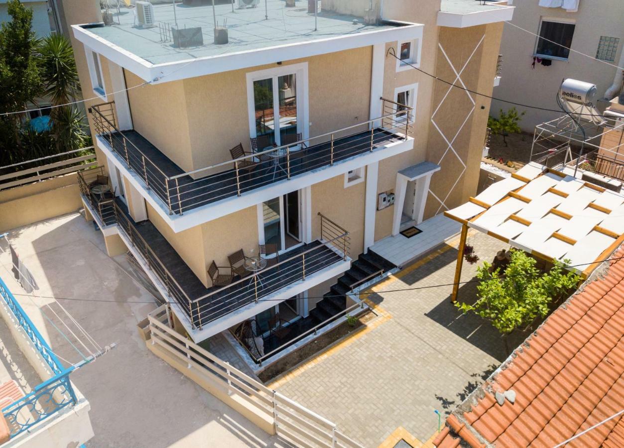Studios & Apartments Elisabeta يميناريا المظهر الخارجي الصورة