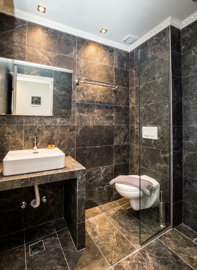 Studios & Apartments Elisabeta يميناريا المظهر الخارجي الصورة
