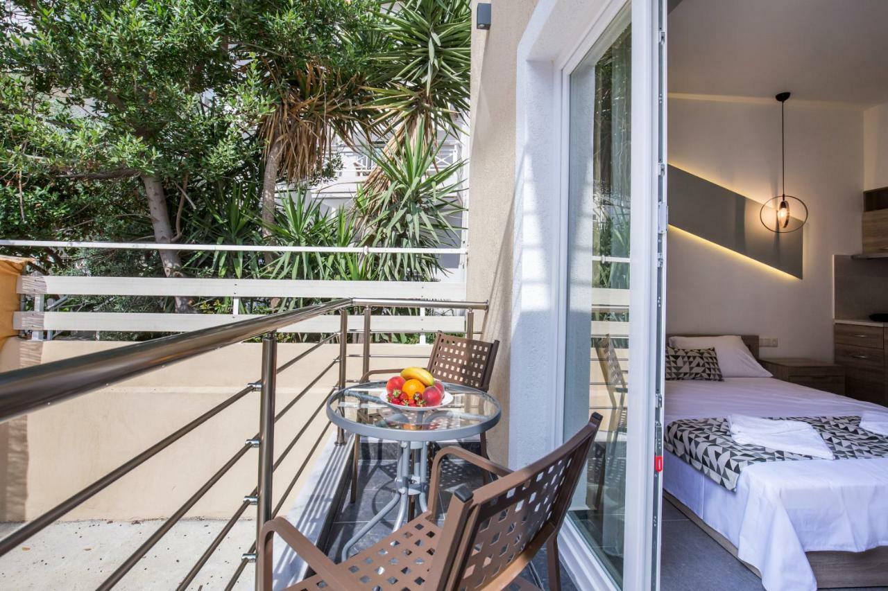 Studios & Apartments Elisabeta يميناريا المظهر الخارجي الصورة