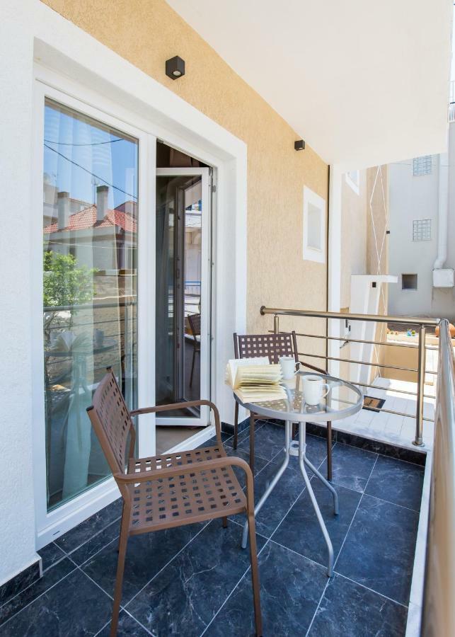 Studios & Apartments Elisabeta يميناريا المظهر الخارجي الصورة