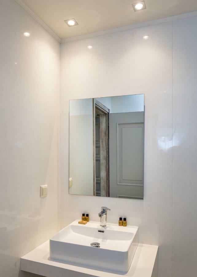 Studios & Apartments Elisabeta يميناريا المظهر الخارجي الصورة